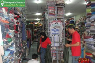 mekongmuslimtours-shoppingtour4 1