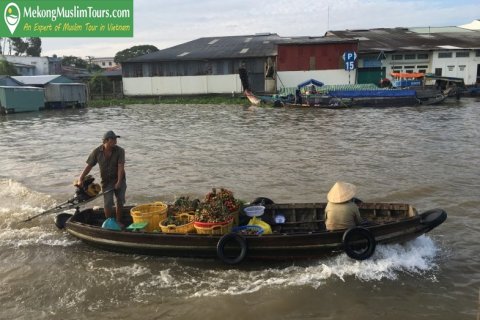 Mekong Delta: Biggest Floating Market Muslim Tour 2 Days