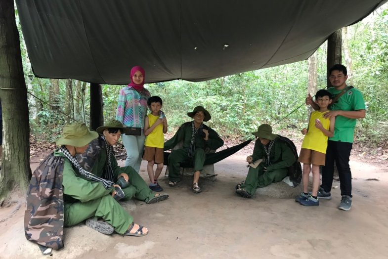 Cuchi-Tunnels-and-City-Muslim-Tour-1-Day